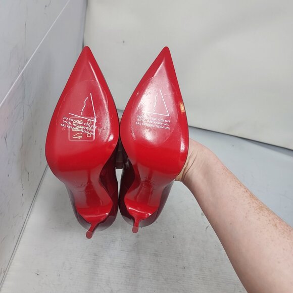 CHRISTIAN LOUBOUTIN So Kate Red Patent Leather Pump - Picture 2 of 12